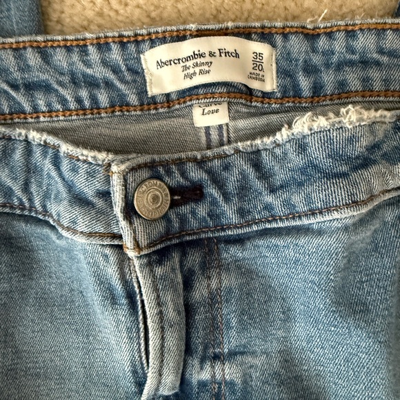Abercrombie & Fitch Light Blue High Rise Jeans - Picture 3 of 3